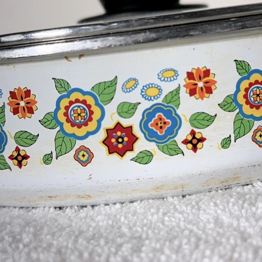Vintage  Enamelware Crazy Flower Skillet Frying Pan With Lid Cottagecore - Picture 7 of 16